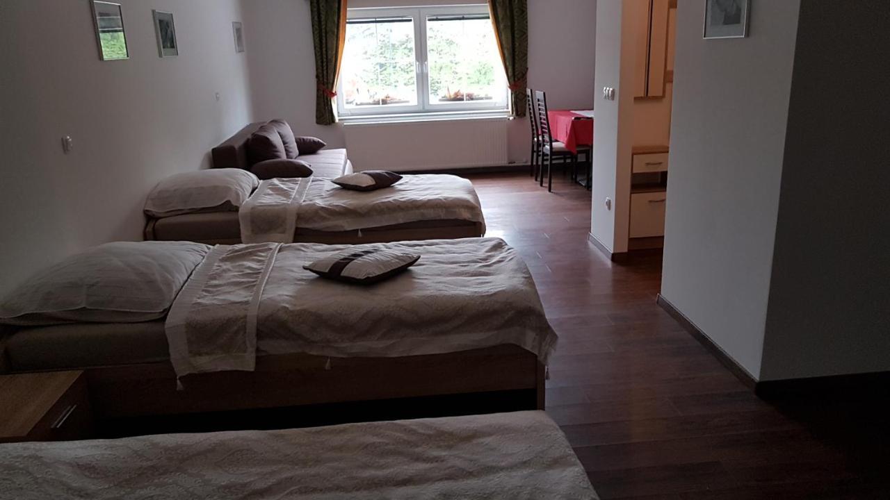Bed and Breakfast Gostilna Pik Prevalje Esterno foto